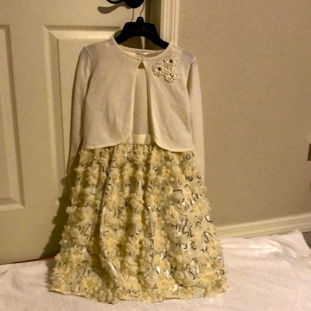 Girl’s dress